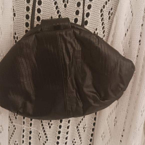 VINTAGE Bags By Pinky ® Black Leather Clutch w/ Hideable Shoulder Strap - Picture 4 of 13